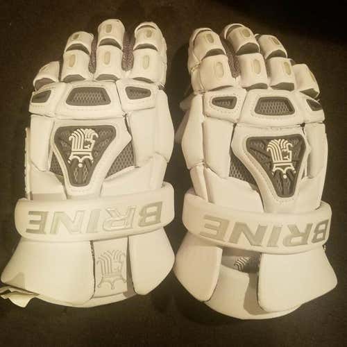New White Brine King IV Goalie Gloves