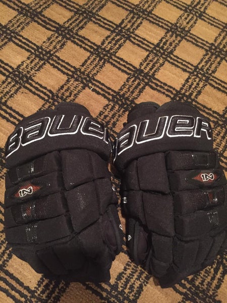 Bauer Nexus 1N  Gloves 13” Black used once