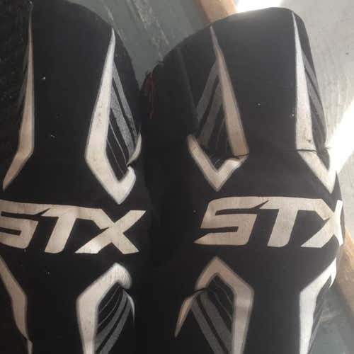 Used Men’s STX Stinger Arm Pads