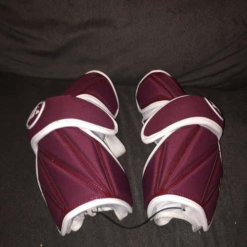 Warrior Regulator Arm Pads Size Large Maroon