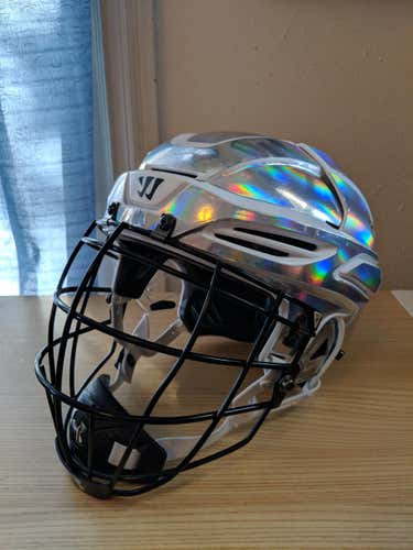 Warrior box helmet