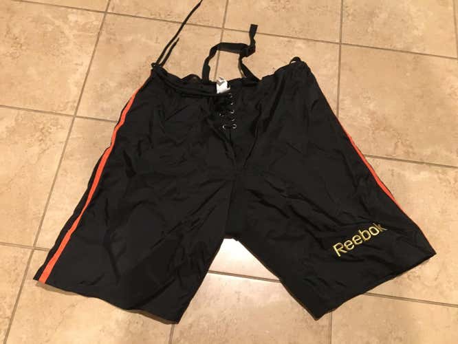 Ducks Pro Shell Medium