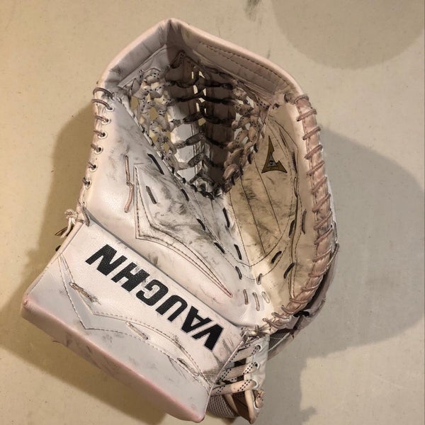 Vaughn Velocity V6 1000 Sr. Goalie Glove