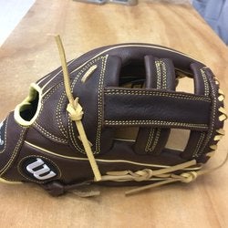 New Wilson Showtime A800 13" Softball Glove