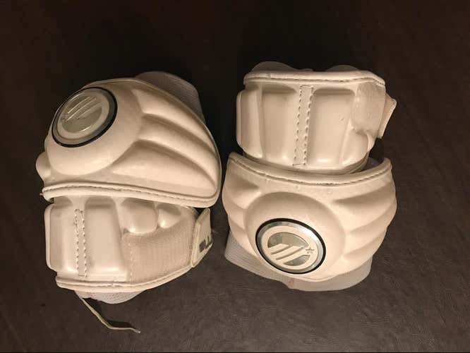 Maverik M3 Elbow Pads White Size Medium