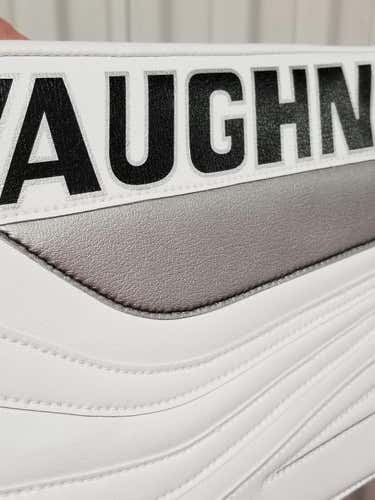 New! Jack Flinn L.A. Kings Vaughn Goalie Blocker Regular Senior