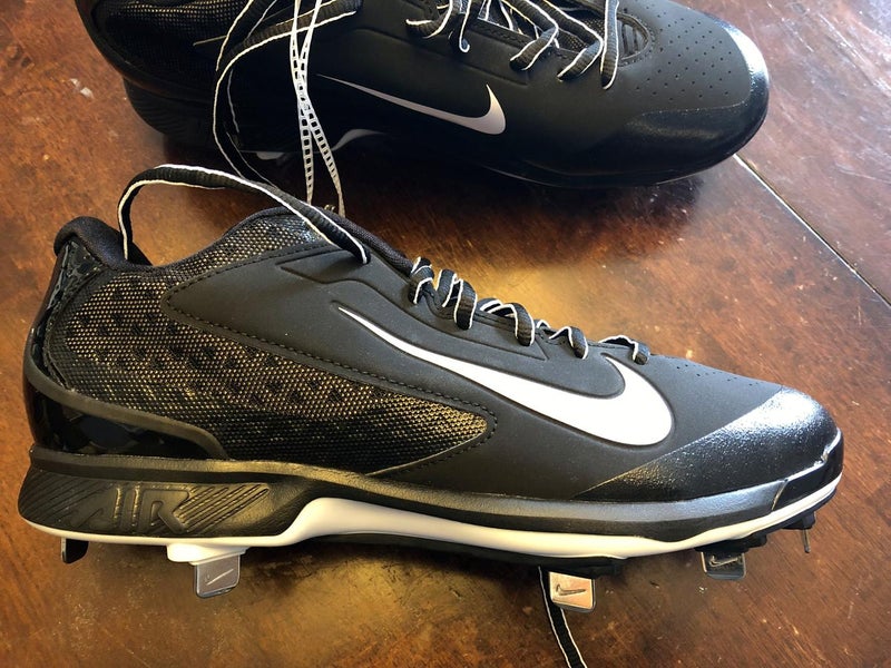 New Nike Air Huarache Pro Low Metal baseball/ Softball cleats. Men’s Size US 8.5 Item # 599233 001