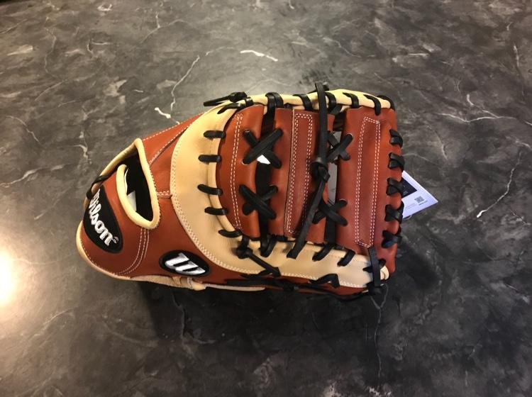 New Wilson A2K 1617 12.5” First Base Mitt