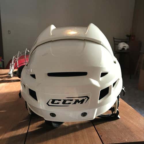 CCM Vector V08 Large