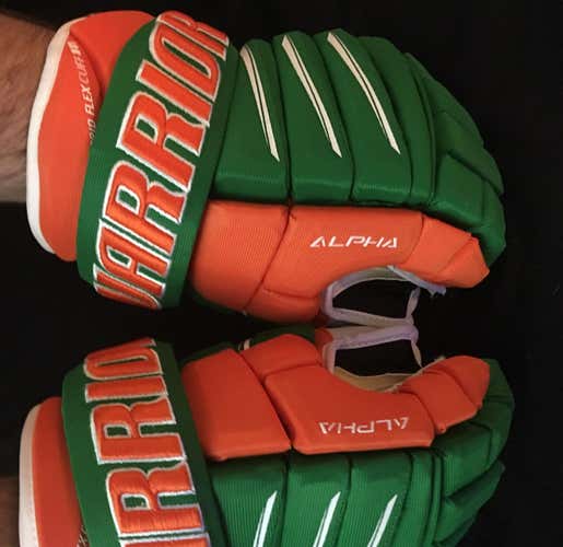 WARRIOR ALPHA PRO IRISH HOCKEY GLOVES [SENIOR]