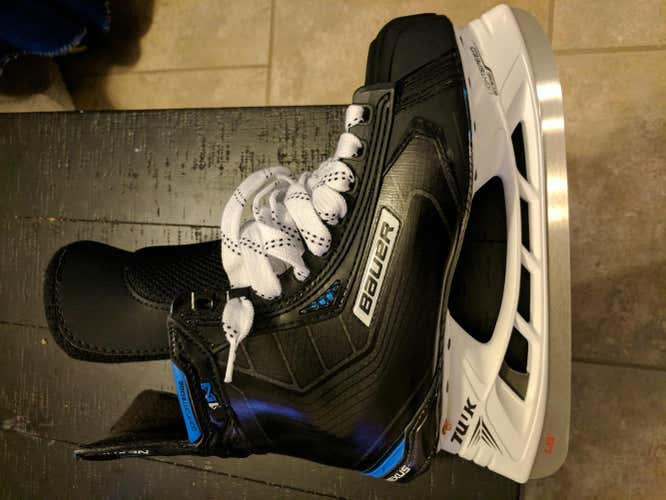 New Bauer Nexus 1N Skates Senior Size 8.5