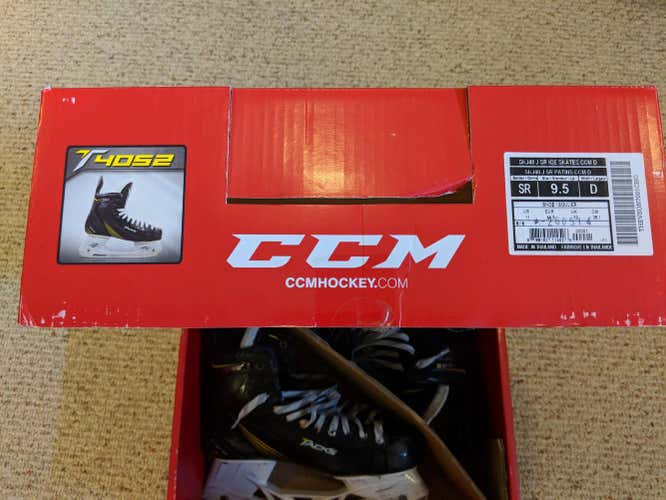 CCM Tacks 4052 Skates Senior Size 9.5