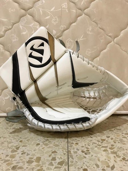 Warrior ritual G1 goalie glove.