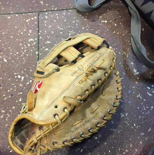 Rawlings First Base Mitt Mark McGwirw Model
