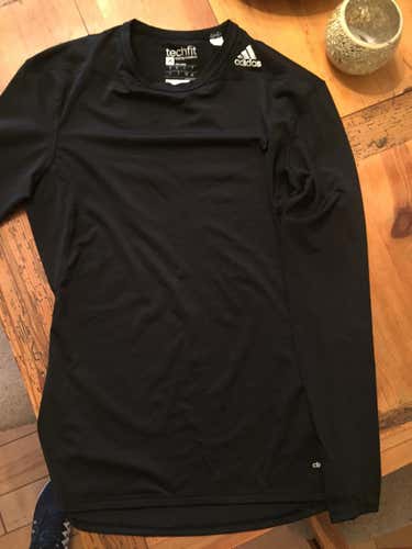 New Adidas Techfit Long sleeve