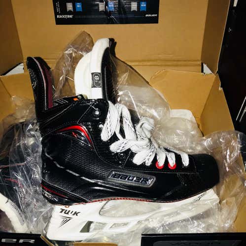 Brand New Bauer X900 Senior Skates Size 8.5