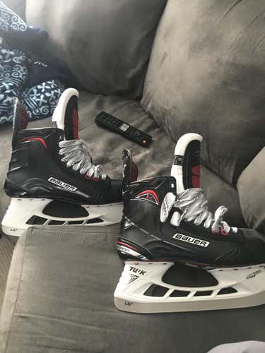 New Bauer Vapor 1X Skates Senior Size 8