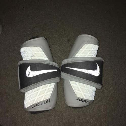 Nike Vapor Elite Arm Pads