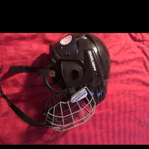 Bauer 2100 Youth Small Hockey Helmet