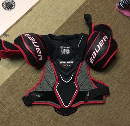 Bauer X100 Shoulders - SR. XL
