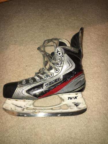 Bauer APX Skates Senior Size 7.5 D