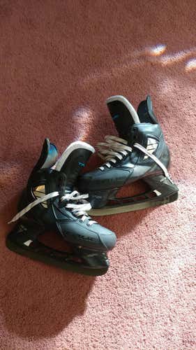 True VH skates 7 ee (bauer ccm 1x 1s 1n jetspped ft1 supertacks)