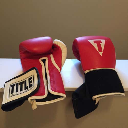 Title Gel Boxing Gloves