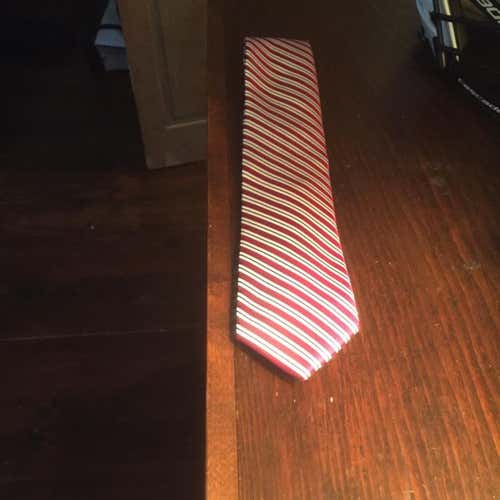 Barely Used Men’s Chaps Red White Blue USA Polyester Tie