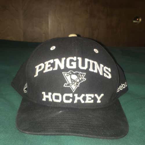 Pittsburgh Penguins Reebok Hat Old Black SnapBack