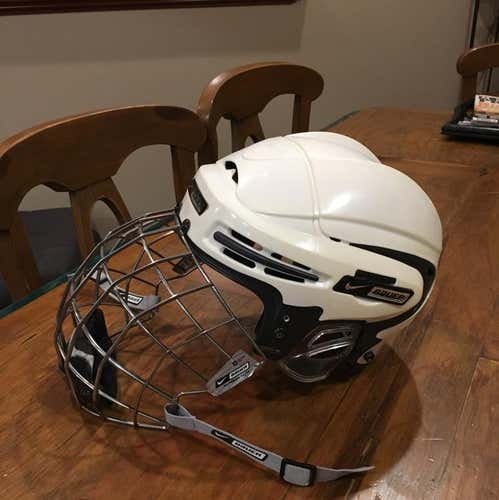 Nike Bauer 9500 Helmet