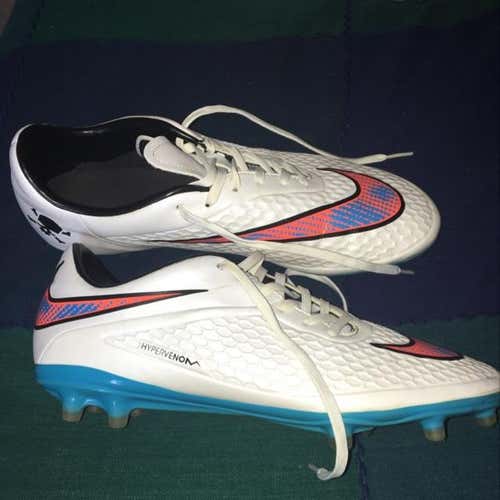 SIZE 10 Hyper Venom