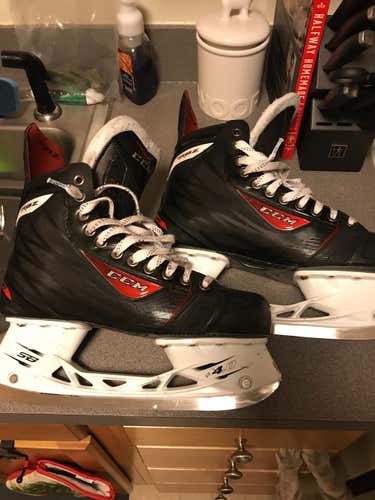 CCM RBZ  Skates Senior 9D 200$ obo