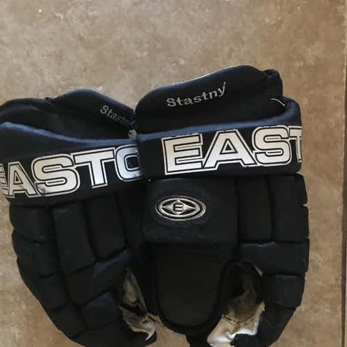 Paul Stastny NHL Game A Used Gloves