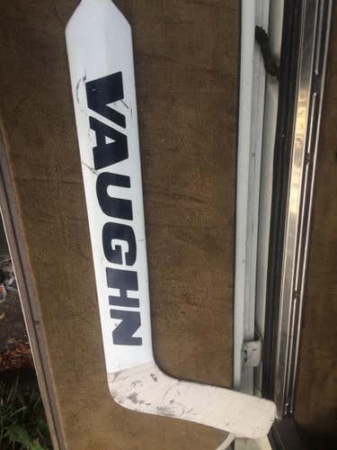 Vaughn Goalie Stick Senior Size 27