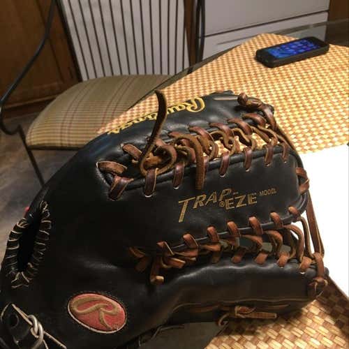 Rawlings's Heart Of The Hide Ken Griffey JR Model