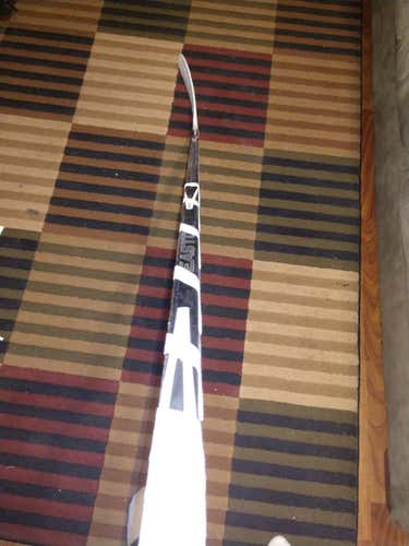 Easton Synergy HTX Stick Righty Mid 61-65 Intermediate