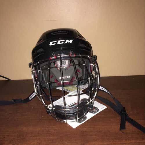 CCM Resistance L Black Combo