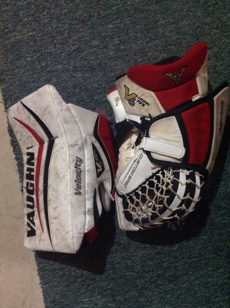 Vaughn 5500 V6 'Pro Series' Goalie Glove & Blocker Regular Intermediate