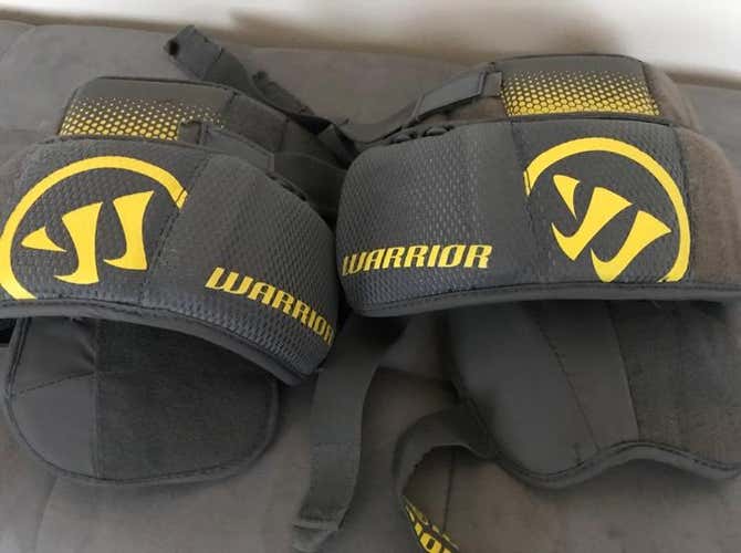 Warrior Ritual Goalie Knee Guards Pads (Senior)
