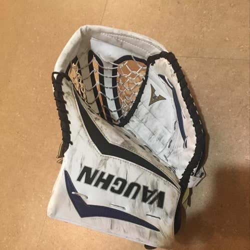 Vaughn V6 1100 Pro Goalie Glove