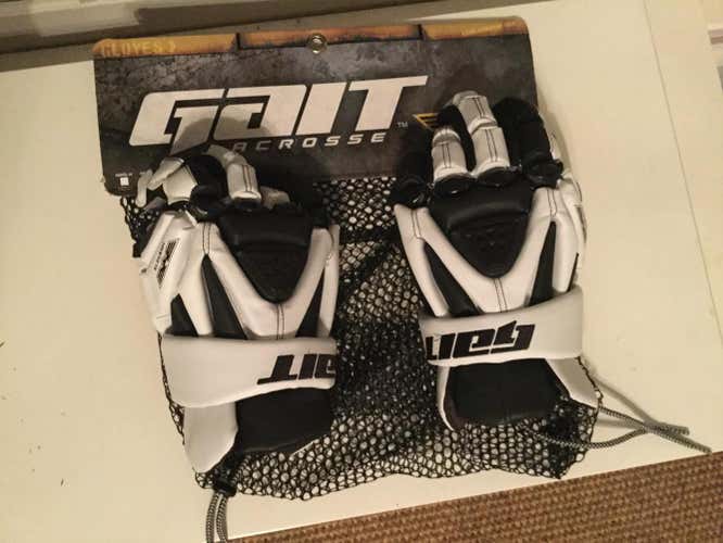 New Gait Hawkeye Gloves Size 13-  NWT’s!!!
