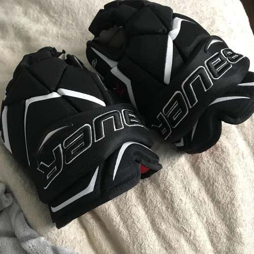 Brand New Bauer XMatrix Pro Gloves With 37.5 Liner
