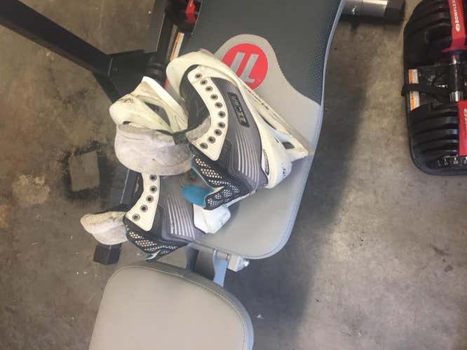 Bauer Reactor 4000 goalie skates