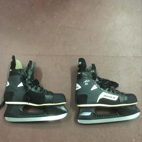 Used Bauer Air 30 Skates Size 6