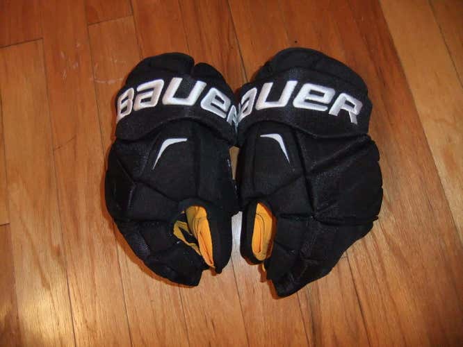 Pro Stock Calgary Flames Bauer APX2 Hockey Gloves