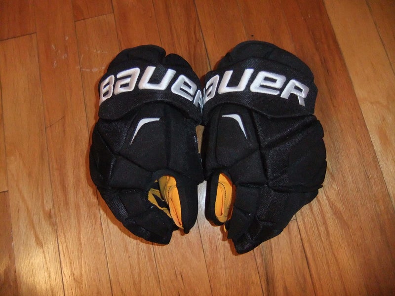 Pro Stock Calgary Flames Bauer APX2 Hockey Gloves