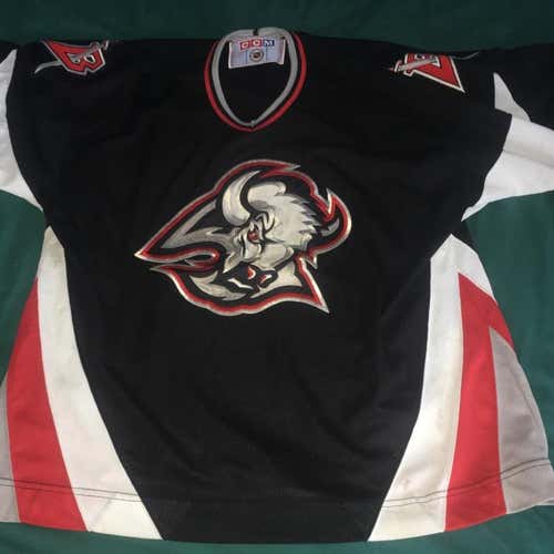 CCM BUFFALO SABRES AWAY HOCKEY JERSEY XL VINTAGE 1996-2006