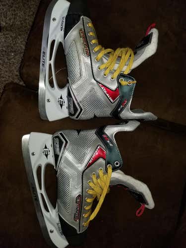 Easton STEALTH S12 Skates Senior Size 8.5