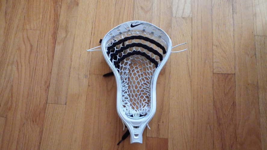 Nike Lakota Head
