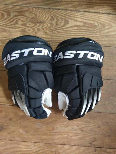 Easton Gloves Senior